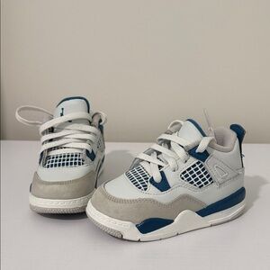 Nike Kids Sneakers in Blue and Gray